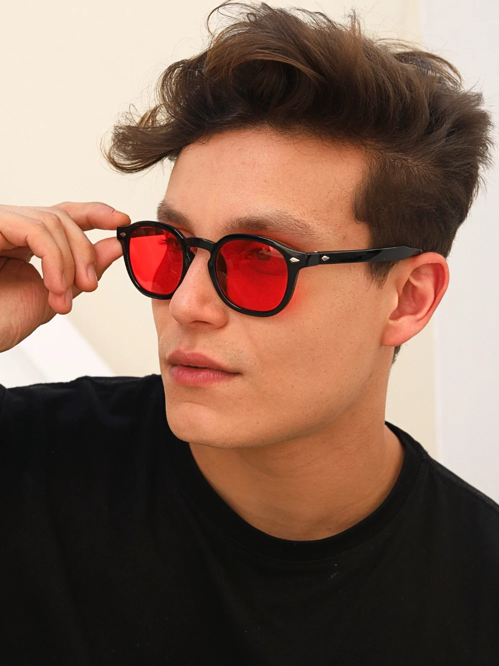Óculos de Sol Redondo Preto e Vermelho Premium Retro Classico uv400 Masculino/Feminino   -   69,99